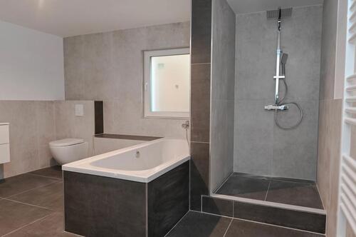 Foto - WG-Zimmer ca. 25 m² – frisch renoviert in 4-Zimmer-Wohnung