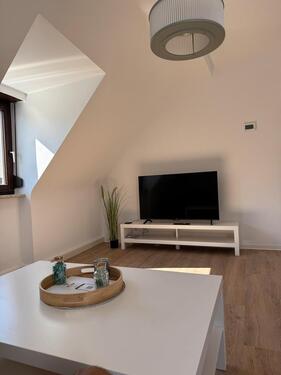 Foto - Moderne 3 Zi DG Wohnung, komplett neu möbliert, neues Bad