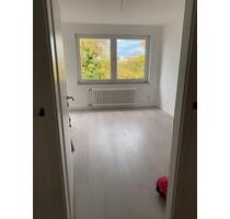 2 Zimmer Wohnung mit Balkon neu Renoviert - Düsseldorf Oberbilk 2 Zimmer Wohnung mit Balkon neu Renoviert - Düsseldorf Oberbilk