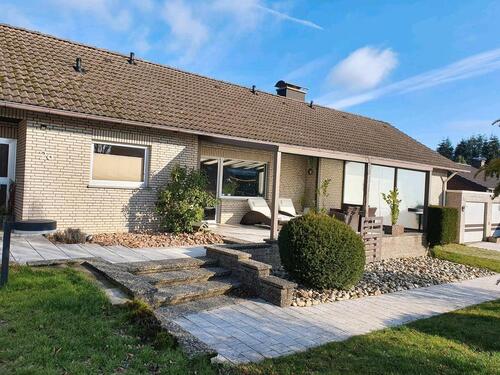 Foto - 8 Zimmer Bungalow zum Kaufen in Kalletal