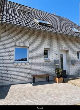 Foto - Modernes Haus-im-Haus mit Garage, Solaranlage ohne Provision