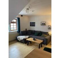 Schöne DG-Wohnung 2 ZKB in Waldeck Marktplatz zu vermieten