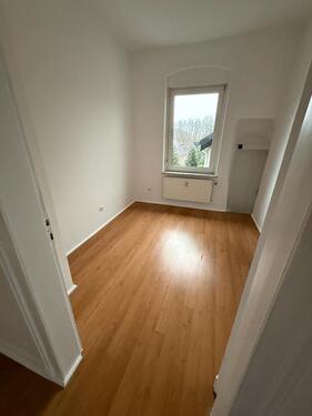 Foto - Helle 2,5-Zimmerwohnung 61,5 m² 1.OG Stellplatz ab sofort