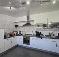 3 Zimmer Wohnung mit Einbauküche im 2 Parteien Haus Essingen