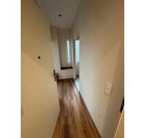 Moderne kernsanierte Maisonette-Dachgeschosswohnung mit 2 Bäder - Solingen Höhscheid