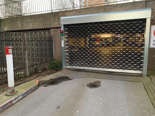 Foto - Tiefgarage - 90,00&nbsp;EUR Miete,