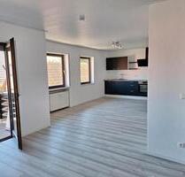 Vermiete helle 2 Zimmer Wohnung mit Balkon und Einbauküche - Esselbach Kredenbach