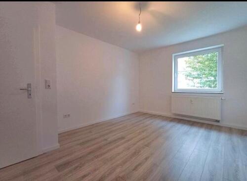 Foto - Ab sofort 3 Zimmer Wohnung - 800,00&nbsp;EUR Kaltmiete, ca.&nbsp; 65,00&nbsp;m&sup2;