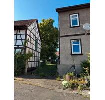BauernhausMehrfamilienhaus mit Vier-Seiten-Hof zu verkaufen - Drei Gleichen