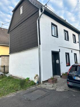 Foto - Einfamilienhaus - 900,00 EUR Kaltmiete,