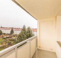 Balkon Tolle Lage - 267,00&nbsp;EUR Kaltmiete, ca.&nbsp; 48,99&nbsp;m&sup2; in Chemnitz (PLZ: 09127) Adelsberg
