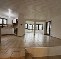 Helle 3-Zimmer-Wohnung mit Sauna, ELW mit separatem Eingang - Plochingen