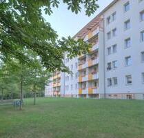 Frühstück auf dem Balkon! - 351,00&nbsp;EUR Kaltmiete, ca.&nbsp; 50,11&nbsp;m&sup2; in Halle (Saale) (PLZ: 06118) Frohe Zukunft