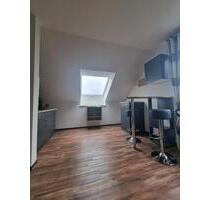 Neu renovierte Dachgeschoss Wohnung in Lingen-37 qm-540 Euro Warm - Lingen (Ems) Gauerbach Neu renovierte Dachgeschoss Wohnung in Lingen-37 qm-540 Euro Warm - Lingen (Ems) Gauerbach