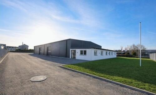 Foto - Lagerhalle mit Büro zu vermieten
