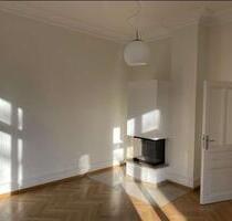 Stilvolle 4,5 Zi. Altbauwohnung mit Kamin und Balkon - Frankfurt am Main Sachsenhausen