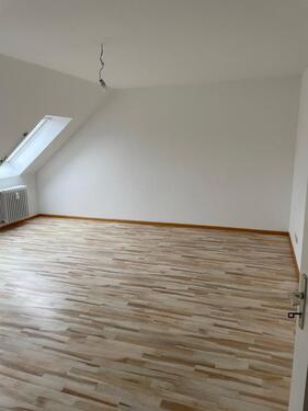 Foto - 1 Zimmer Dachgeschoßwohnung zur Miete in Umkirch