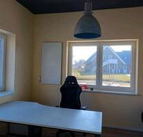 Büroräume und Lagerraum - 10,00&nbsp;EUR Kaltmiete, ca.&nbsp; 10,00&nbsp;m&sup2; in Fredenbeck (PLZ: 21717)