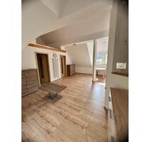 Sonnige 2 -Zimmerwohnung mit Terrasse zu vermieten - Unterleinleiter