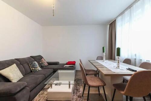 Foto - Helle 2-Zimmer Wohnung im 7. OG mit Balkon in Wuppertal Barmen