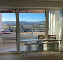 VERKAUFE helle 4,5 Zimmer Wohnung 97 qm inkl Garage u Keller - Weingarten