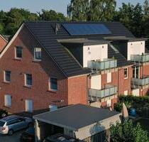 Bleckede: Moderne und helle 2-Zimmer-Wohnung mit Balkon & 2 Stellplätzen, 67 m², KfW-55