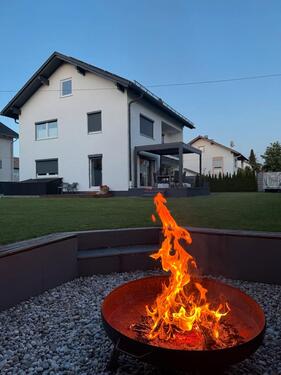 Foto - Freistehendes Modernes Einfamilienwohnhaus mit Garten