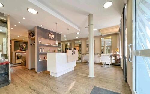 Foto - Friseursalon mit Ausstattung - Gewerbeeinheit in bester Lage