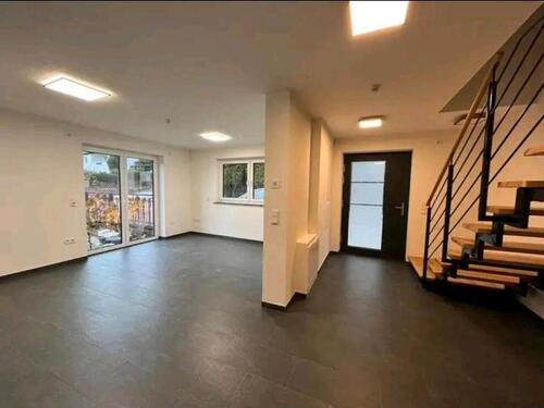 Foto - Haus zu vermieten - 1.400,00&nbsp;EUR Kaltmiete, ca.&nbsp; 90,00&nbsp;m&sup2;