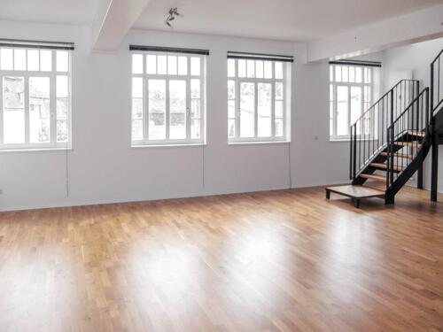 Foto - 2-Zi.-Loft mit großer Dachterrasse in Fürther Innenstadt, Stellpl