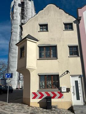 Foto - EFH in zentraler Lage Geisenhausens zur Miete