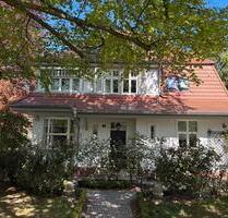 Villa in Wannsee - 8 Zi, 240 qm WF, saniert, sofort bezugsfertig - Berlin Steglitz-Zehlendorf