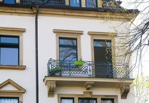 Foto - schnittige Familienwohnung - Balkon - Küche und Bad mit Fenster