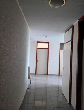 Foto - 2 Zimmer in 3-Zim.-Wohnung zu vermieten(einzeln)
