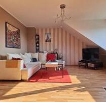 Helle 2 Zimmer Wohnung (Dachgeschoss), 72qm, in 51381 Leverkusen