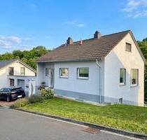 Zweifamilienhaus mit Garten & Garage in Heringen (Werra)