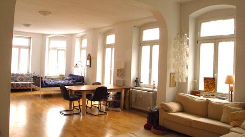 Foto - Helle 2-Zimmer-Wohnung mit Loft-Charakter, auf Zeit