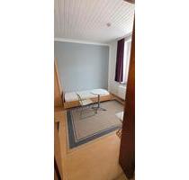 1 Zimmer , Möbliert, kein Jobcenter , - Duisburg Laar