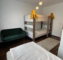Ferienunterkunft Montagezimmer - 100,00 EUR Kaltmiete, in Kötz (PLZ: 89359)