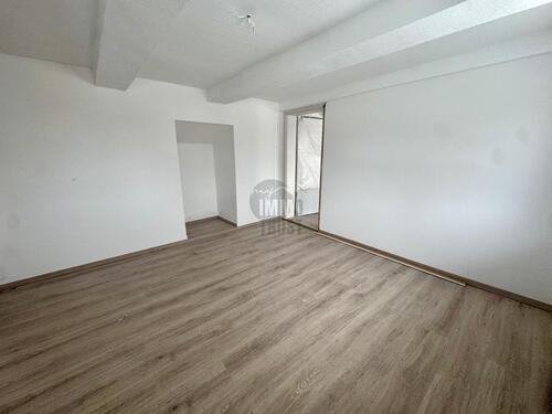 Foto - Viel Raum zum Leben: Sanierte 5-Zimmer Wohnung mit Garage und Vorgarten!