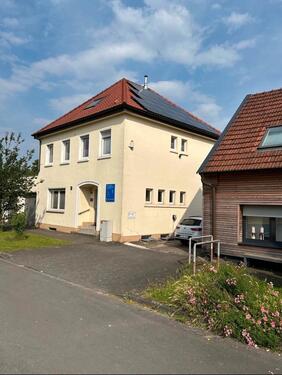 Foto - Modernisiertes EFH mit neuer Heizanlage und Photovoltaik ✔️
