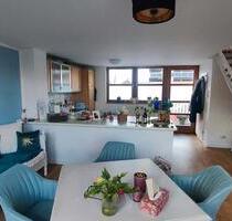 ✨ DG-Maisonette mit Balkon & Traumblick auf Dom & Schloss - Schwerin Altstadt