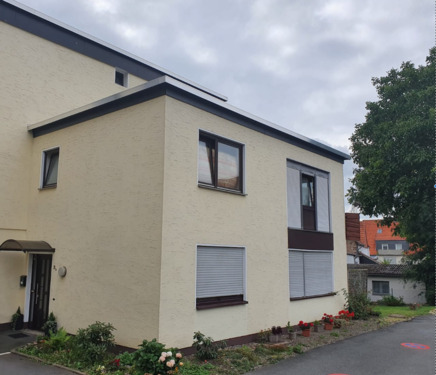 Foto - Modernisierte 2-Zimmer-Wohnung mit Balkon & Stellplatz