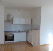 Bernsdorf * 2 Zimmer * Dachgeschoss * Einbauküche * frei nach Vereinbarung - Chemnitz