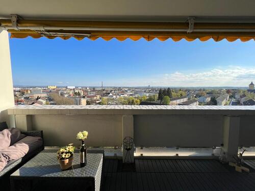 Foto - Sonnige 2-Zimmer-Wohnung mit Panorama-Ausblick Balkon SW-Bergl