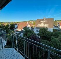 Gemütliche 2-Zimmer-Dachgeschosswohnung mit Loggia & Stellplatz - Nidda