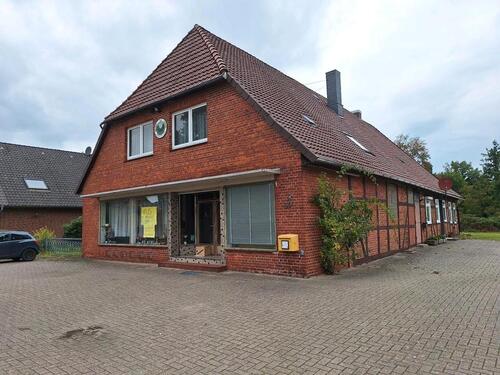 Foto - Haus + 2 Nebengebäude - 298.000,00 EUR Kaufpreis, ca.  270,00 m²