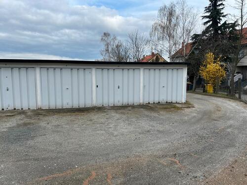Foto - Vermiete Eigentumsgarage Allendeviertel Bautzen Garage Strom