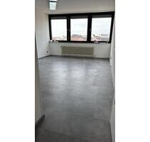 Zentrale 1-Zimmer Wohnung in Ludwigshafen Mitte - top renoviert - Ludwigshafen am Rhein