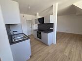Foto - Neue 2 Zimmer Dachgeschosswohnung EBK